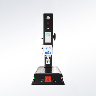 標(biāo)椎機(jī)超聲波焊接機(jī)1 標(biāo)椎機(jī)超聲波焊接機(jī)1